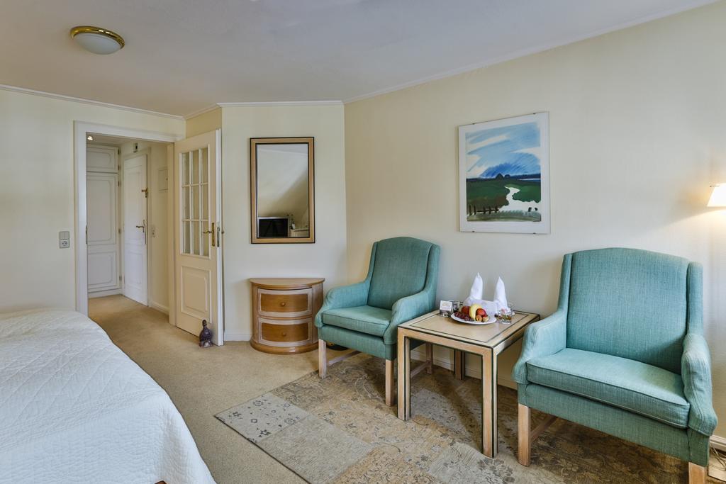 Hotel Und Restaurant Joerg Mueller Westerland Quarto foto